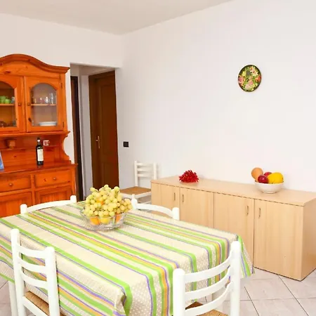 Helle Editerrane Mit Terrasse Und Garten Nur 50 Meter Vom Meer Entfern - B57444 *