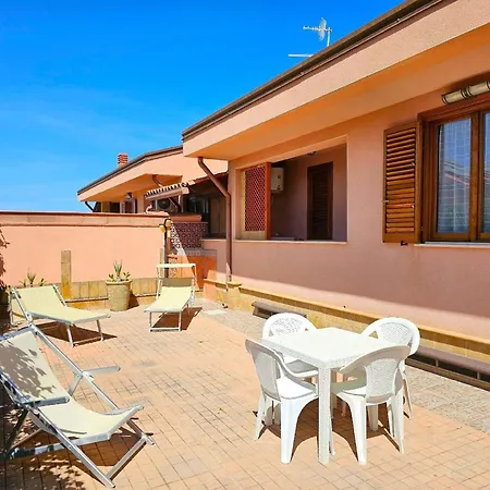 Helle Editerrane Mit Terrasse Und Garten Nur 50 Meter Vom Meer Entfern - B57444 * Cefalu